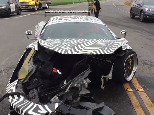 Liberty Walk Ferrari 458 попал в аварию на Monterey Car Week